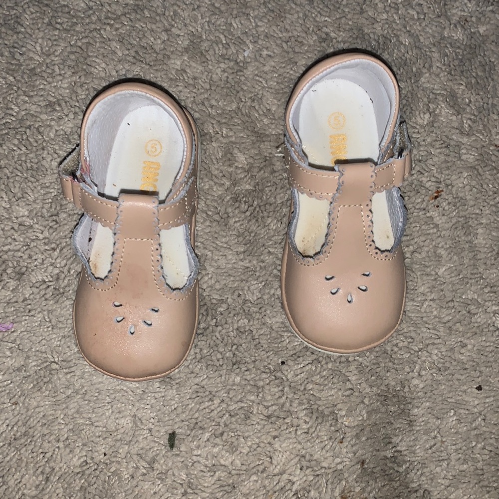 Angel kids shoes size 5 toddler